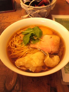 �H�ׂ��`(*�L�ށM*)