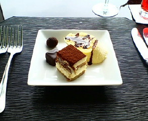 �f�U�[�g�I